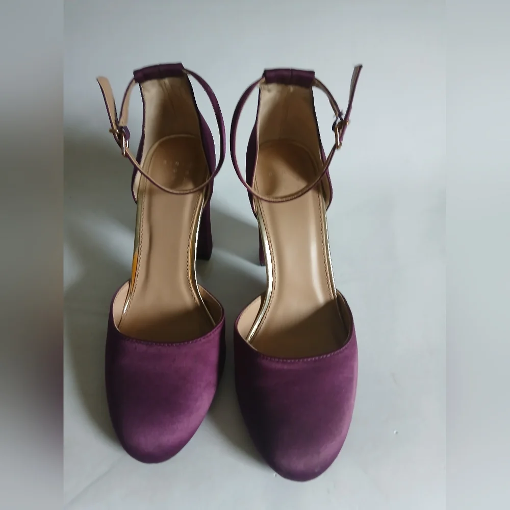 Women's A New Day burgundy fabric ankle strap heeled shoes Sz7M thick heel - Picture 2 of 16